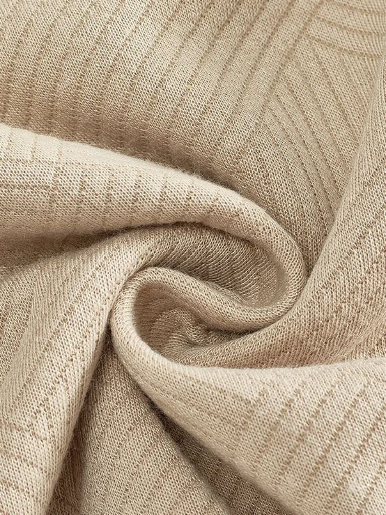 Sandmoor Luxe Pullover — North Row | Collar Detail