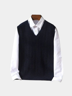 100% Merino Wool Pullover Sweater Vest — North Row | Collar Detail