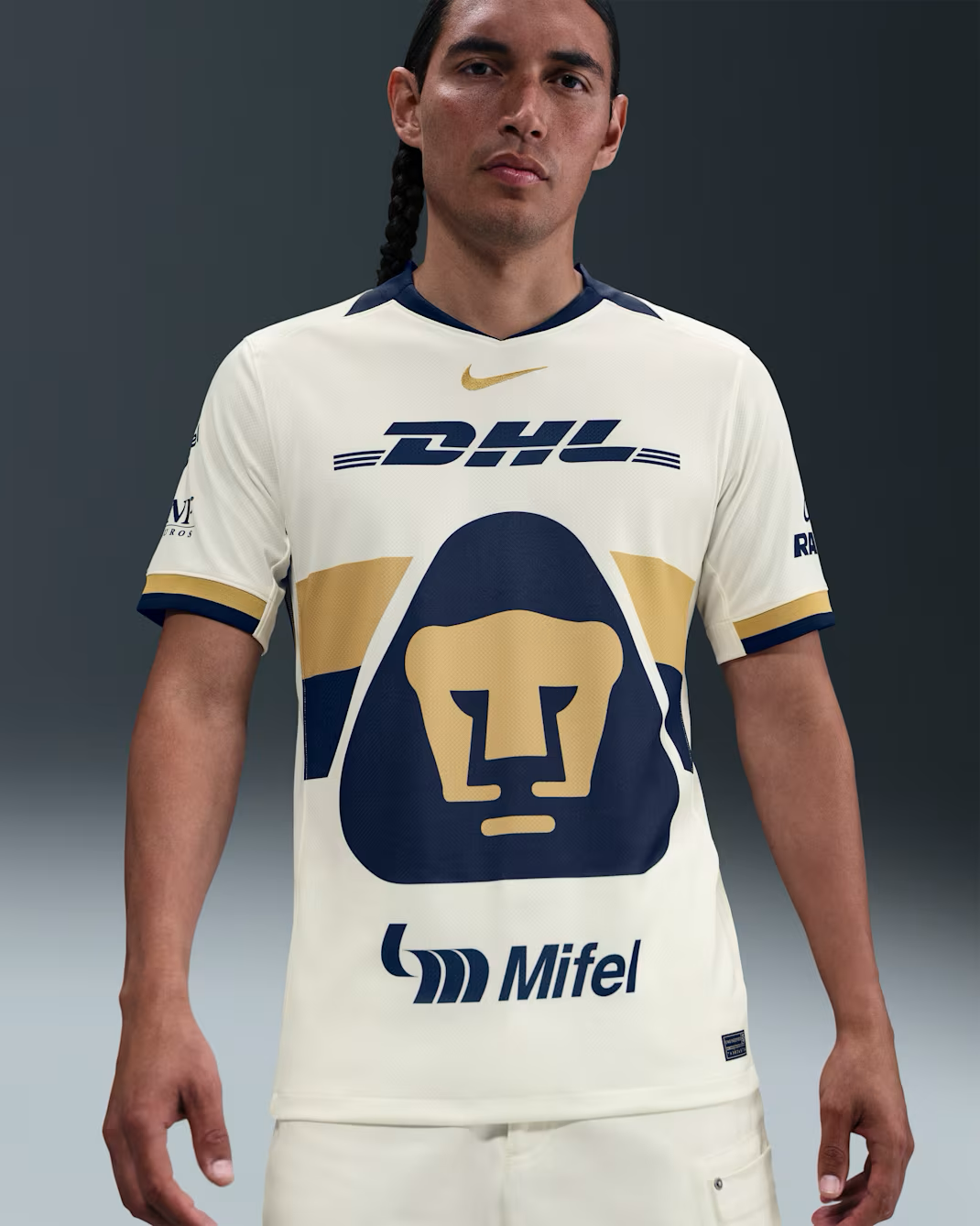 Pumas Home 25/26