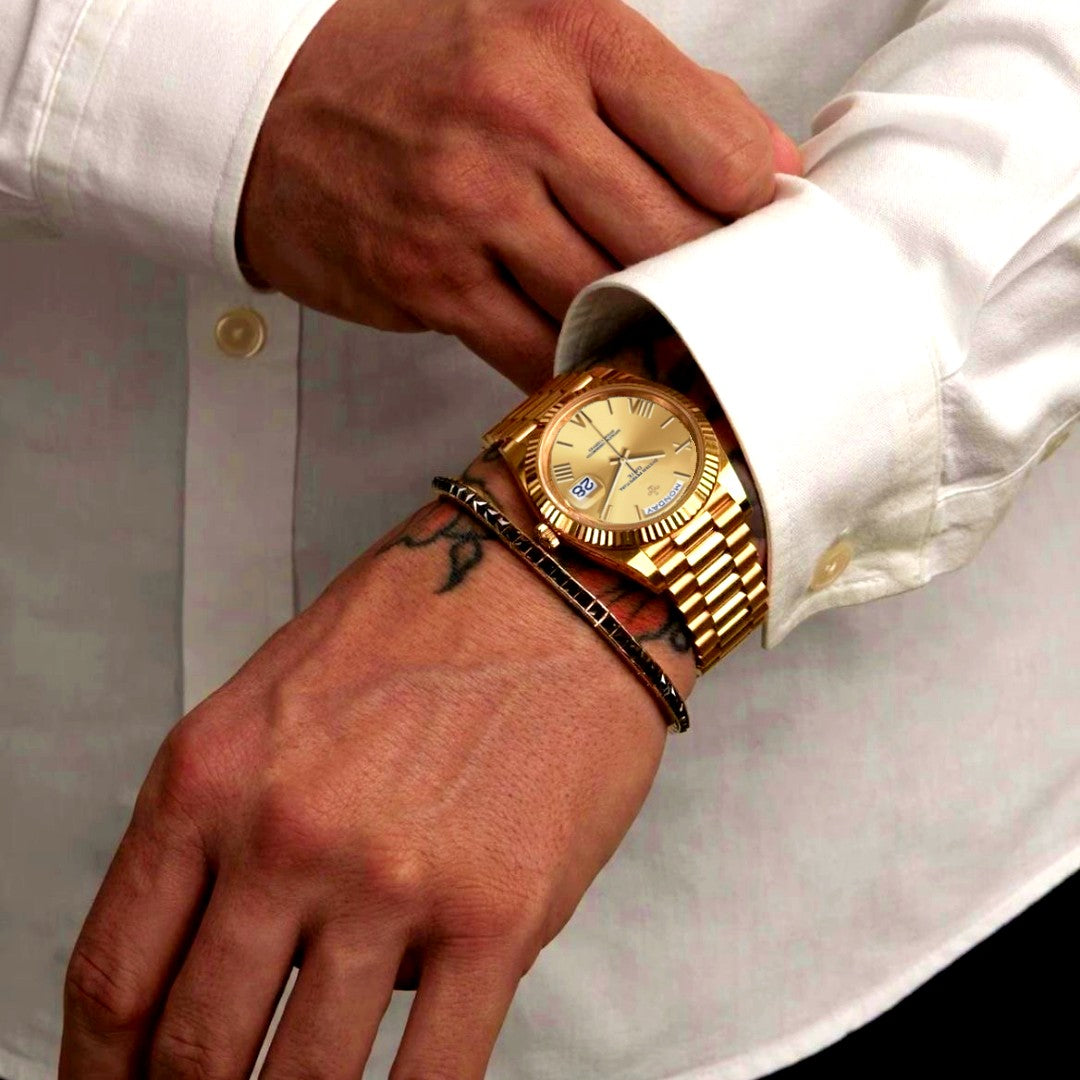 Apex Watch V2 — North Row | Lifestyle