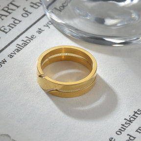 Prestigious Ring — North Row | Detail View